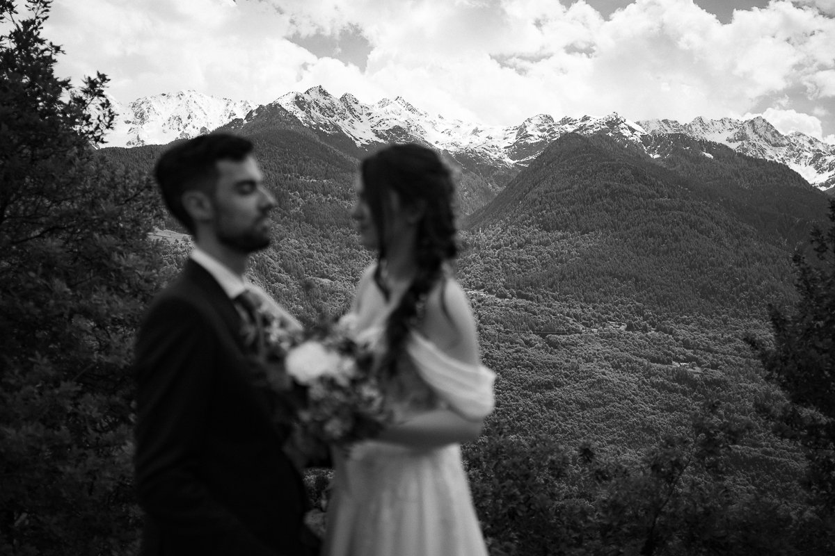 fotografo matrimonio sondrio, ritratto sposi in valtellina